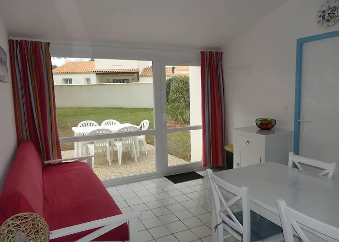 Maison 4 Personnes Avec Piscine Сasa de vacaciones *